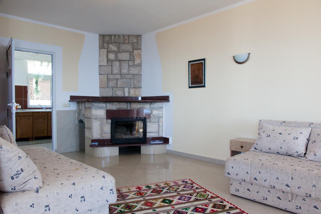 Apartments Amina Улцин Стая снимка
